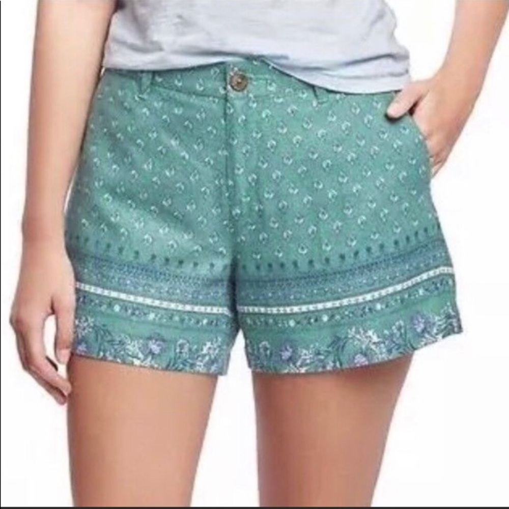 Old Navy green blue print shorts 6